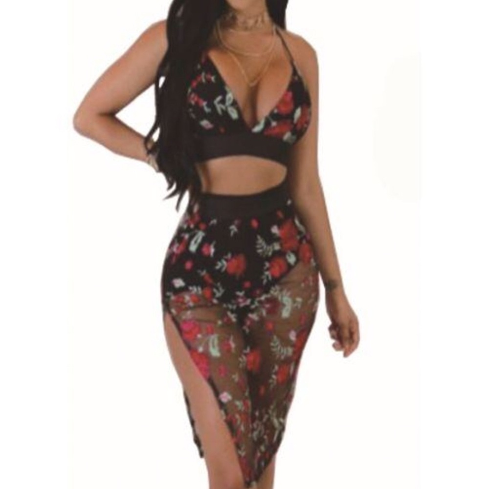 NWT Black and red floral two piece skirt set